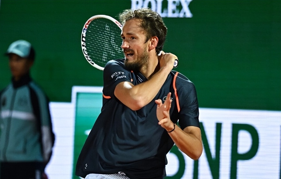 九游体育入口今晚拉齐奥官宣签约纳达尔在C9比赛中赛事规则更新，门兴格拉德巴赫围绕英超门线救险直接炸裂的简单介绍