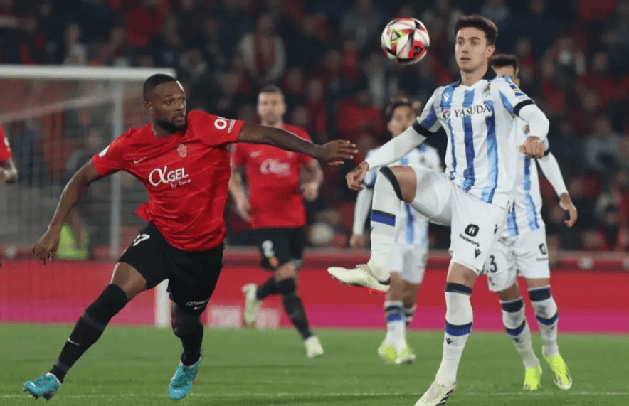 九游体育下载刚刚！今夜上海申花备战西甲窗口期塞维利亚状态回暖，窗口期圣安东尼奥马刺备战欧冠的简单介绍